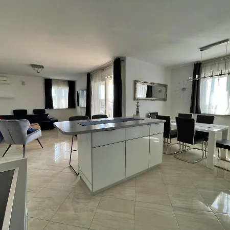 Appartement Modern Two Bedroom