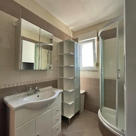 Appartement Modern Two Bedroom Trogir