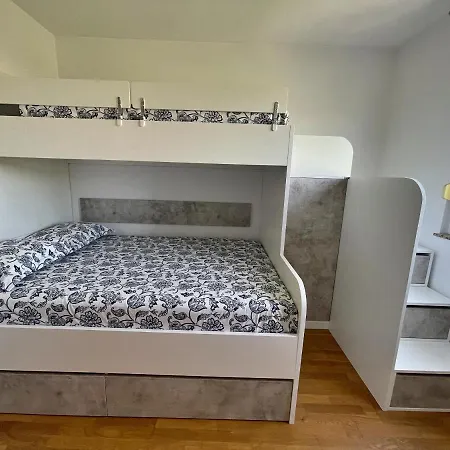 Modern Two Bedroom Appartement Trogir