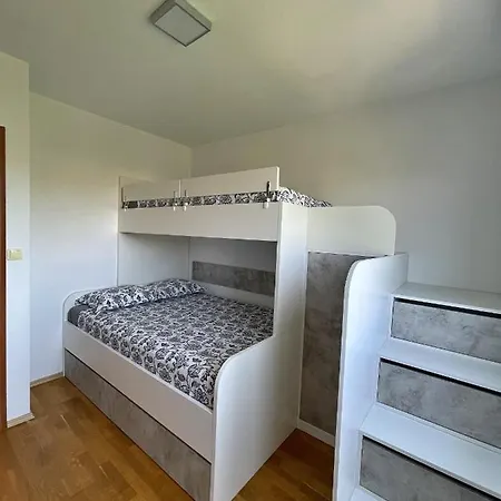 Modern Two Bedroom Apartment Trogir