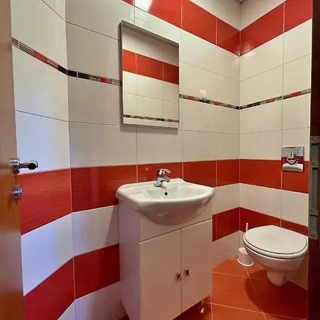 Apartment Modern Two Bedroom Trogir